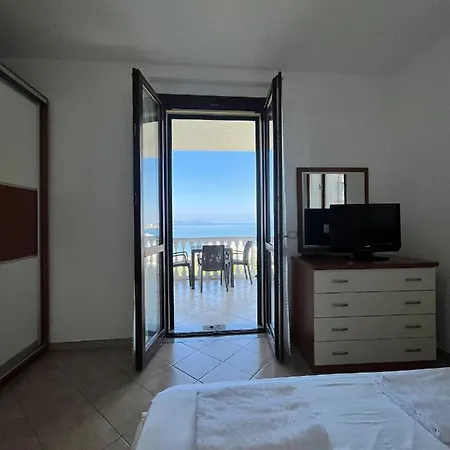 Splendido * Vlorë